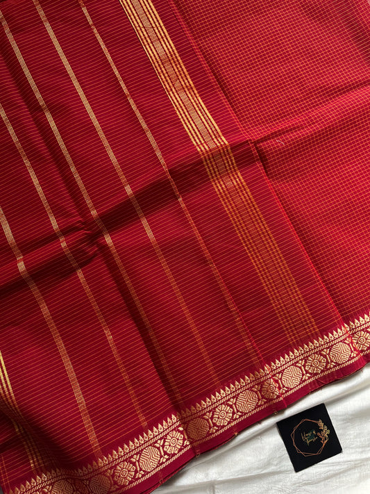 Mini Kattam – Reddish Maroon Checked Chettinadu Cotton Saree (Without blouse)