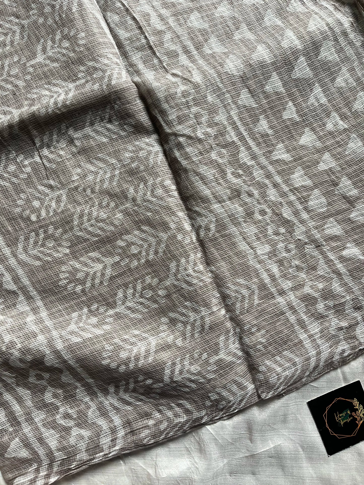 Ash grey Kota Doria saree with 1-meter mulmul cotton blouse – House of Thansha