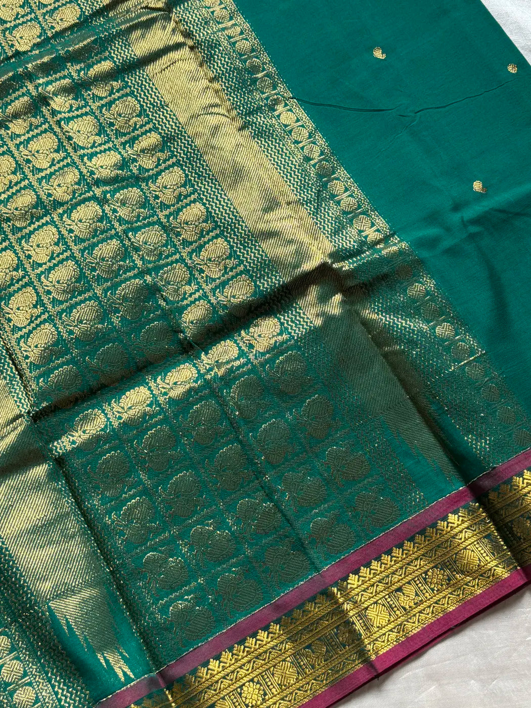 Throne Edit | Green 120 Count Mercerised Kanchi Cotton Saree