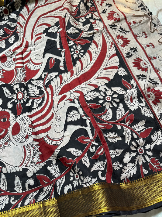 Black Chennuri silk saree with floral pen Kalamkari designs and contrast blouse – House of Thansha