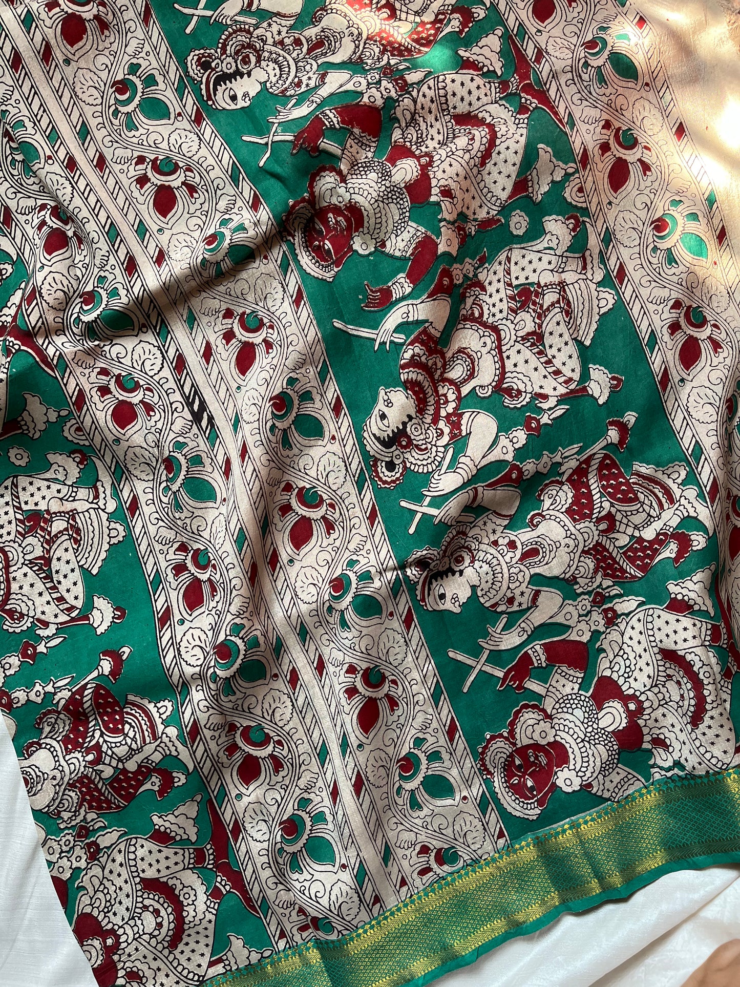 Maroon Chennuri silk saree with all-over pen Kalamkari designs and contrast blouse – House of Thansha