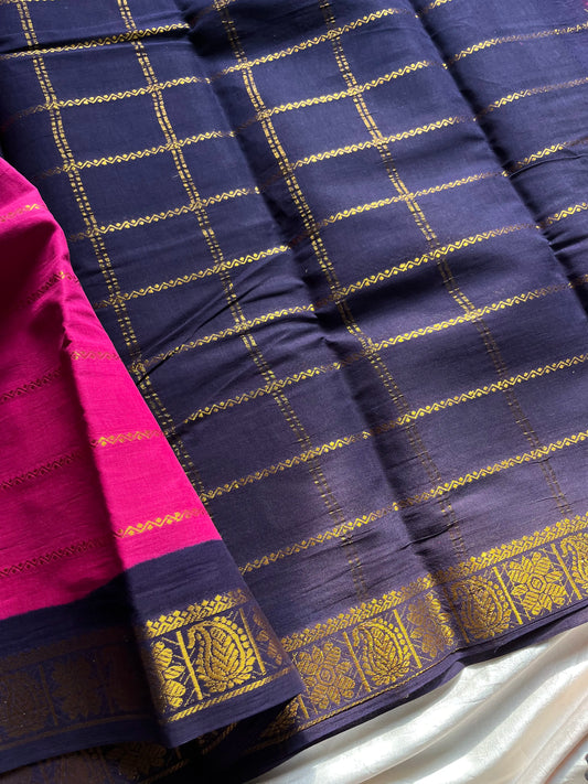 Dark pink Sungudi cotton saree with navy blue border and Velthari pattern – House of Thansha