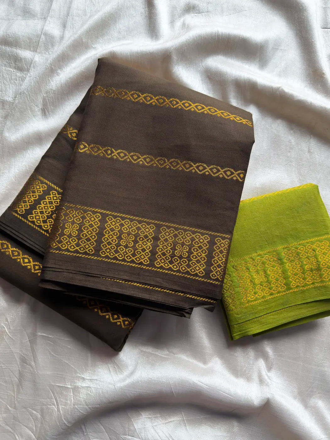Madurai Sungudi Cotton - Mocha Bronze
