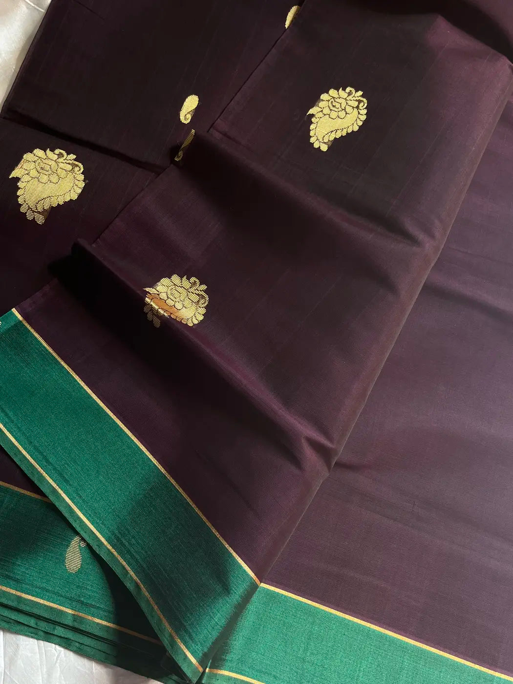 Vegan Silk Saree – Dark Velvet Plum & Green Handloom Art Silk