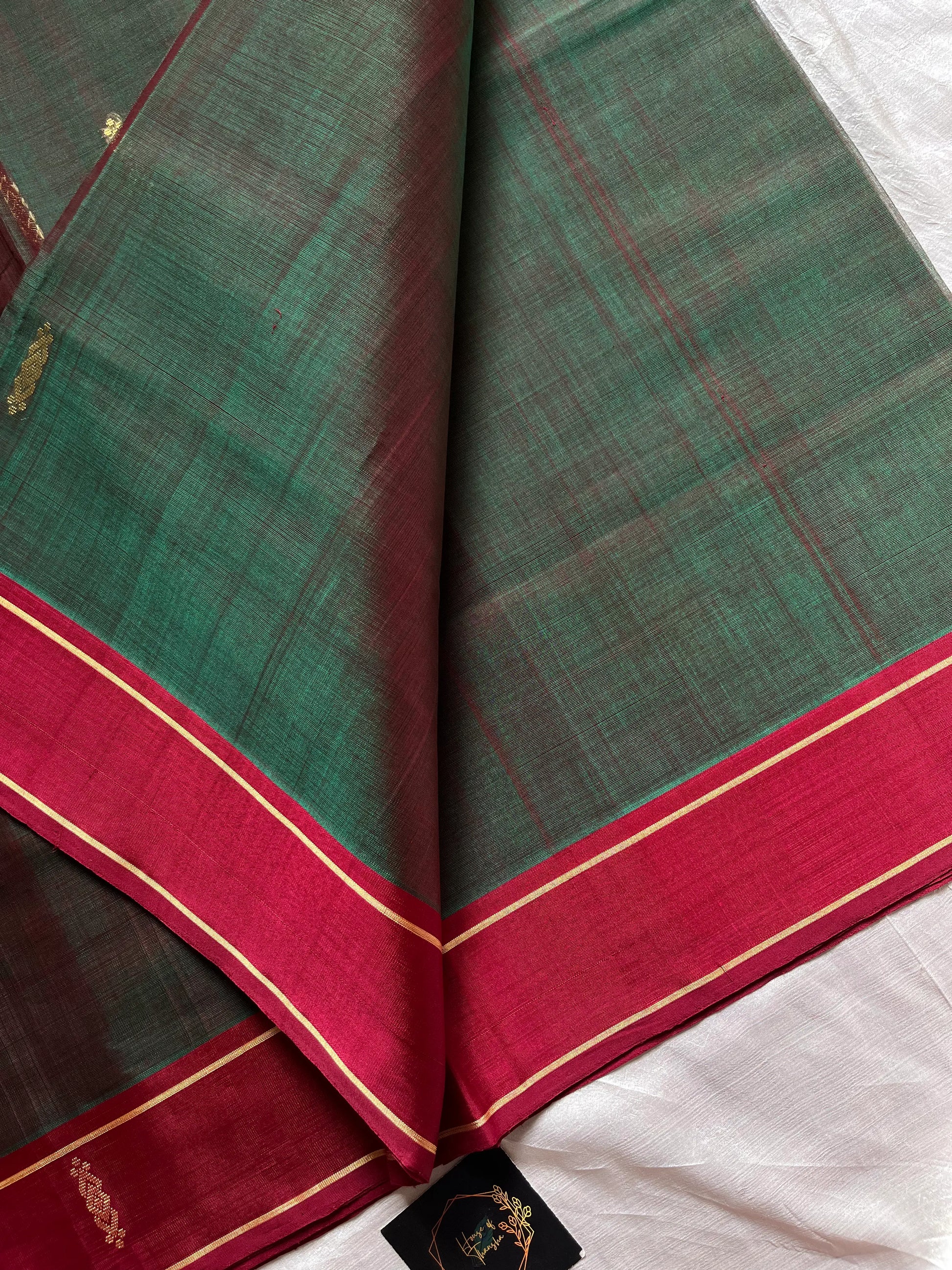 Forest green handloom art silk saree with maroon border – House of Thansha
