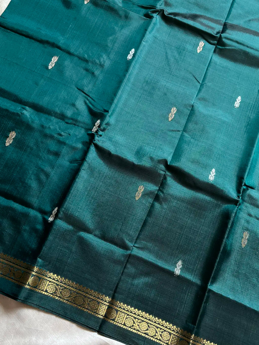 Vegan Silks | Chinnalampattu Saree – Dark Green & Peach