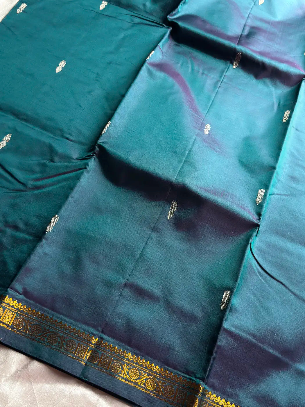 Vegan Silks | Chinnalampattu Saree – Peacock Green