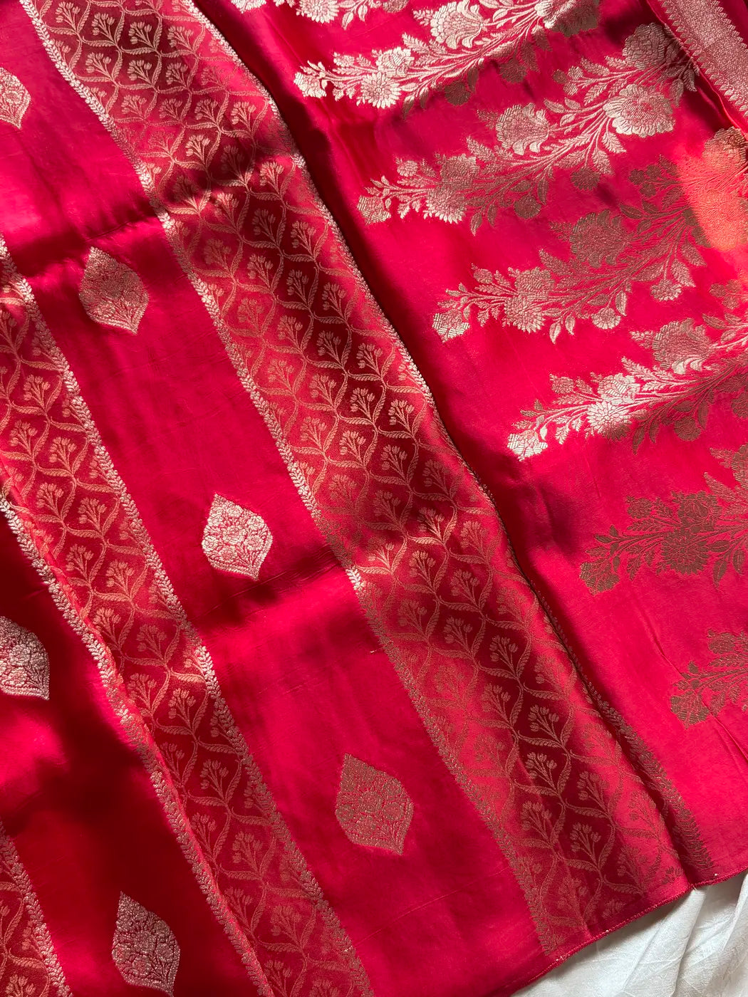 Banarasi Royale Edit - Red