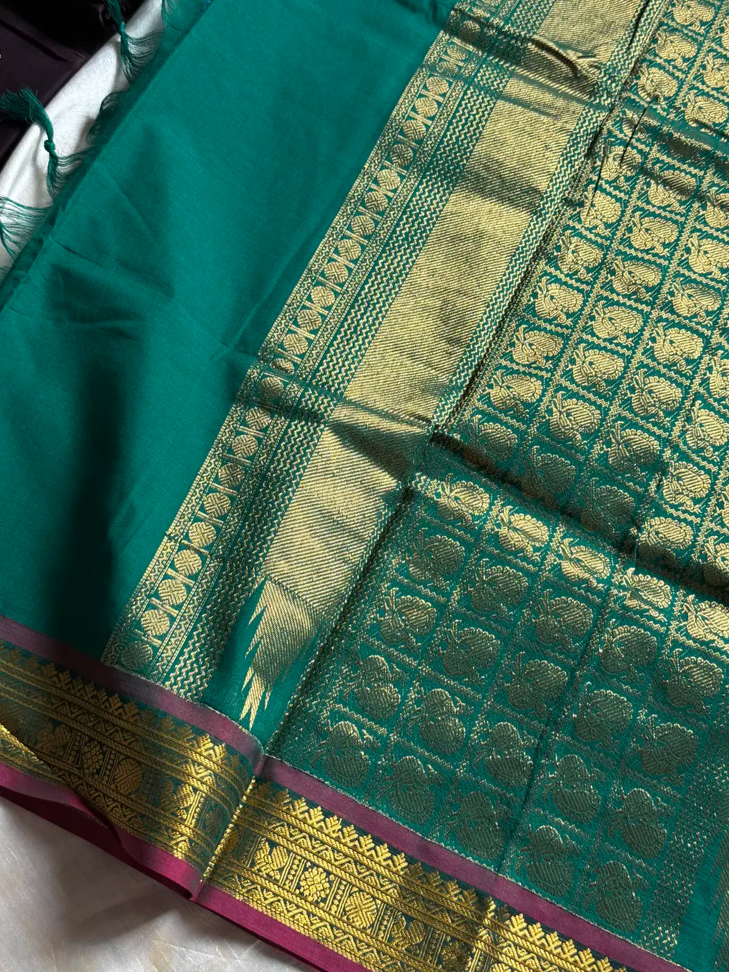 Throne Edit | Green 120 Count Mercerised Kanchi Cotton Saree
