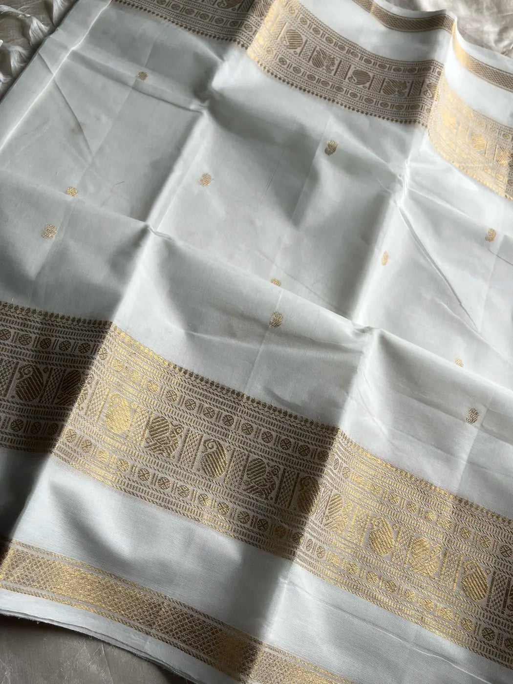 Vintage Loom Edit | White Kanchi Cotton Saree