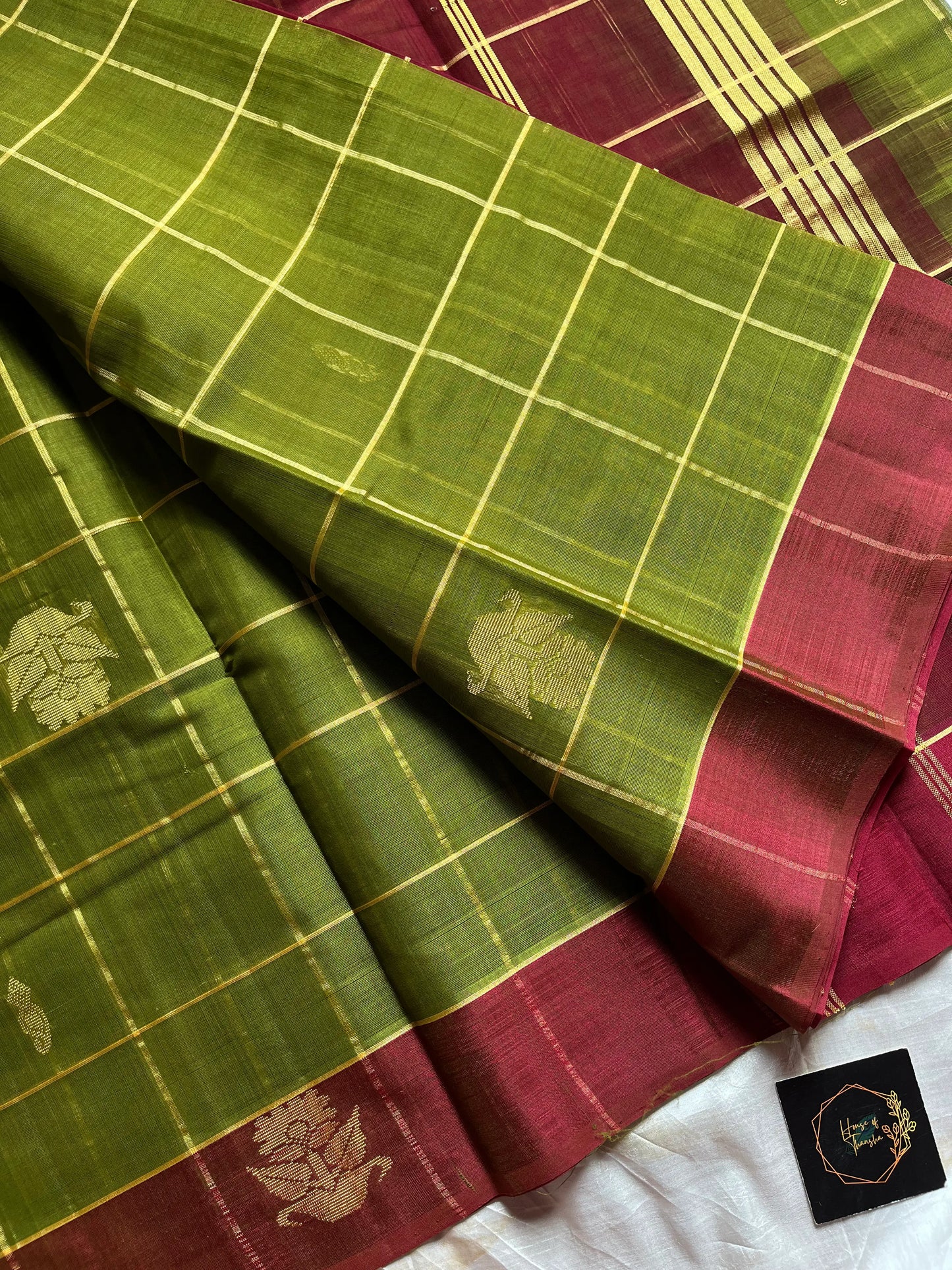 Olive green vegan checked handloom art silk saree with reddish maroon border and motifs – House of Thansha