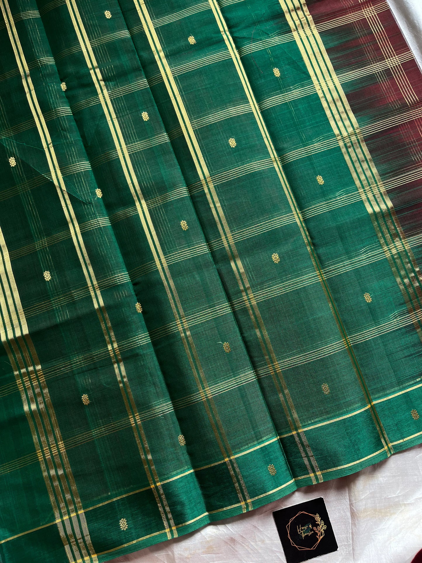 Maroon vegan checked handloom art silk saree with green border and motifs – House of Thansha