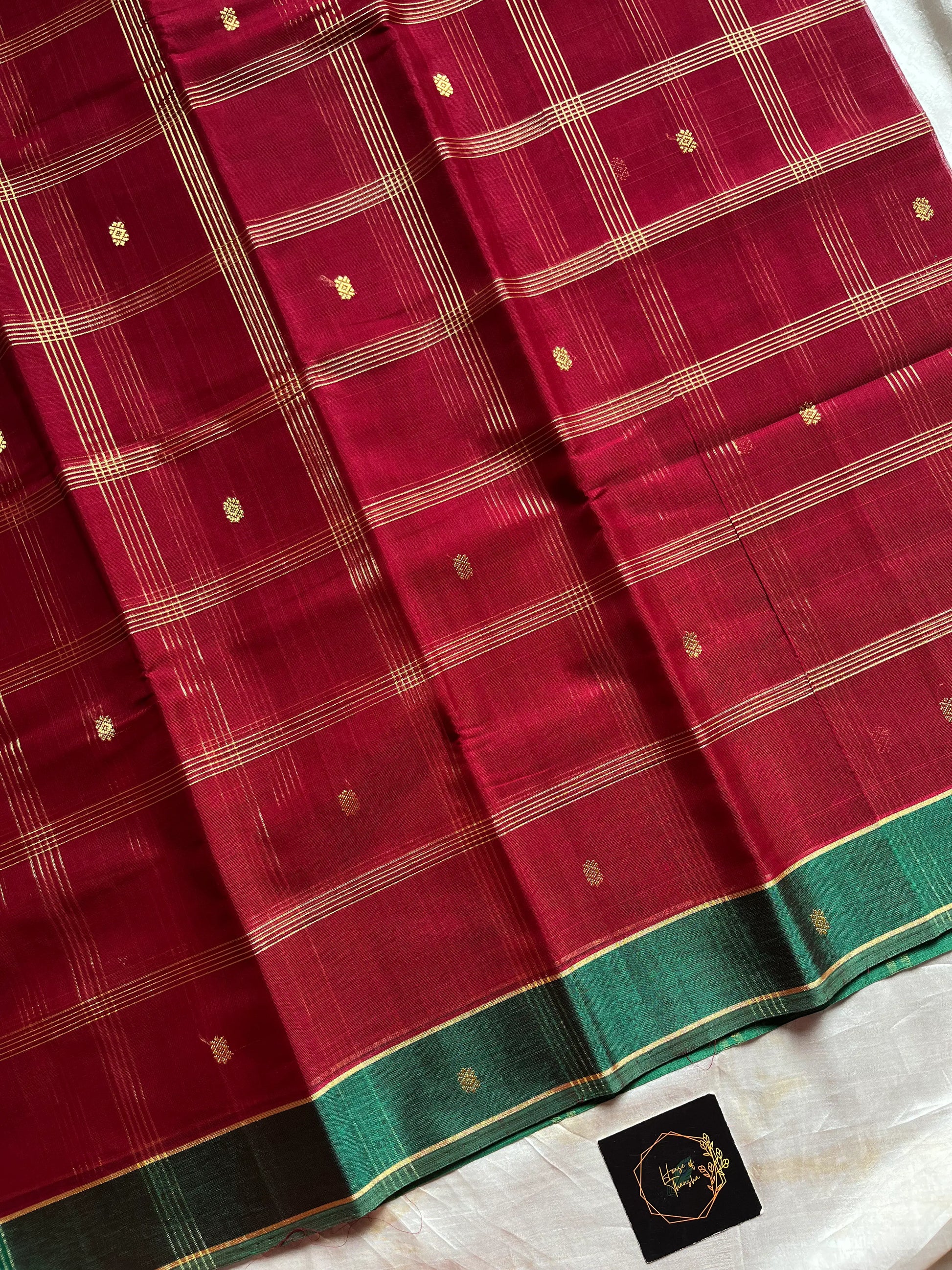Maroon vegan checked handloom art silk saree with green border and motifs – House of Thansha