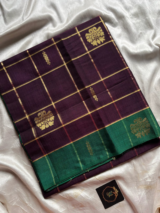 Royal purple vegan checked handloom art silk saree with green border and motifs – House of Thansha