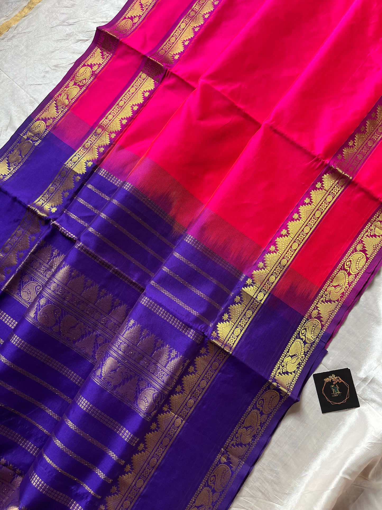 Vibrant pink handloom Kanchi silk cotton saree (50% silk, 50% cotton) with deep blue pallu and contrast blouse