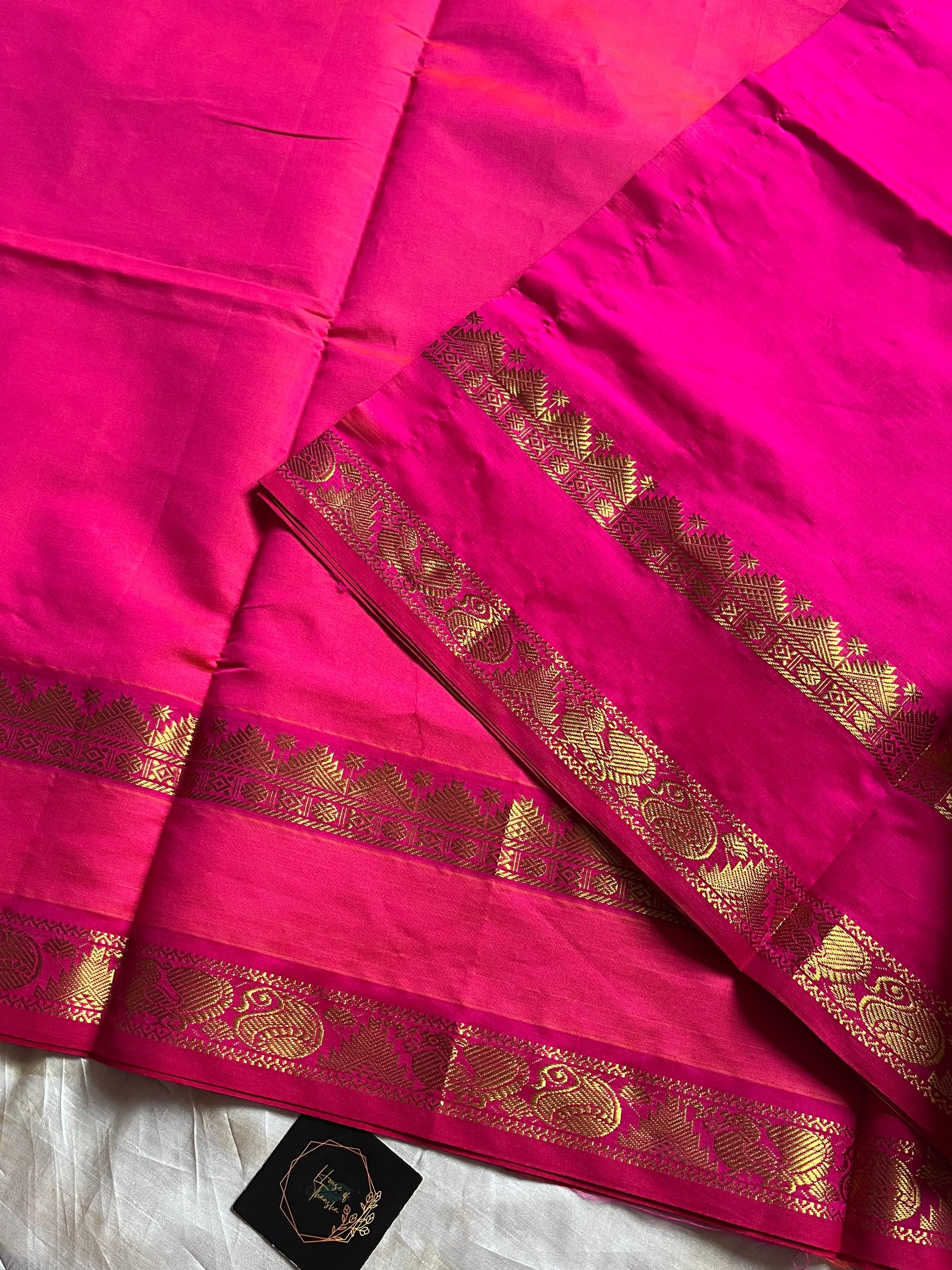 Light pink handloom Kanchi silk cotton saree (50% silk, 50% cotton) with dark pink pallu and contrast blouse