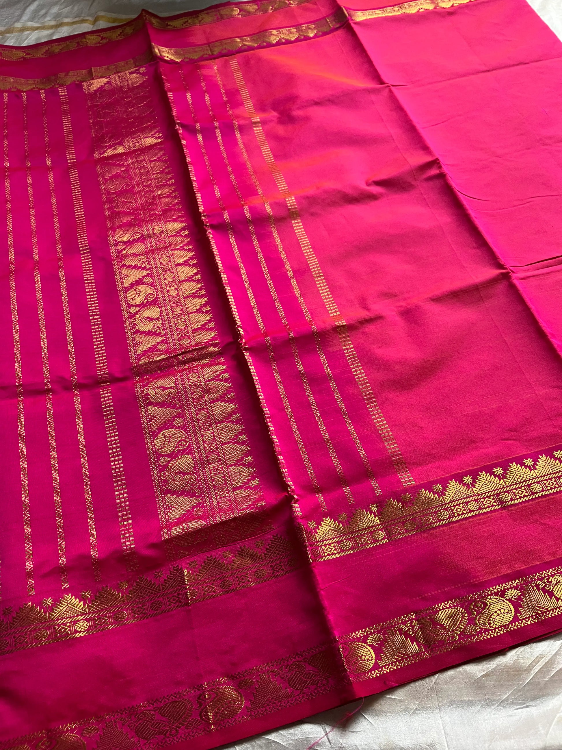 Light pink handloom Kanchi silk cotton saree (50% silk, 50% cotton) with dark pink pallu and contrast blouse