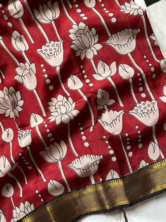 Maroon Chennuri silk saree with white pen Kalamkari floral design – House of Thansha