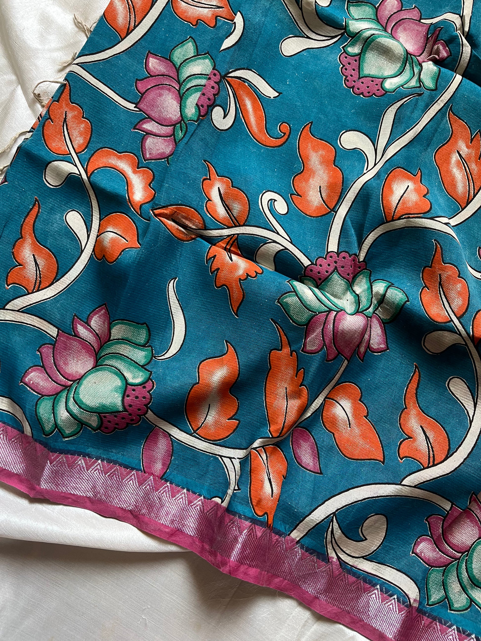 Bright sky blue Chennuri silk saree with hand-drawn Kalamkari patterns – House of Thansha