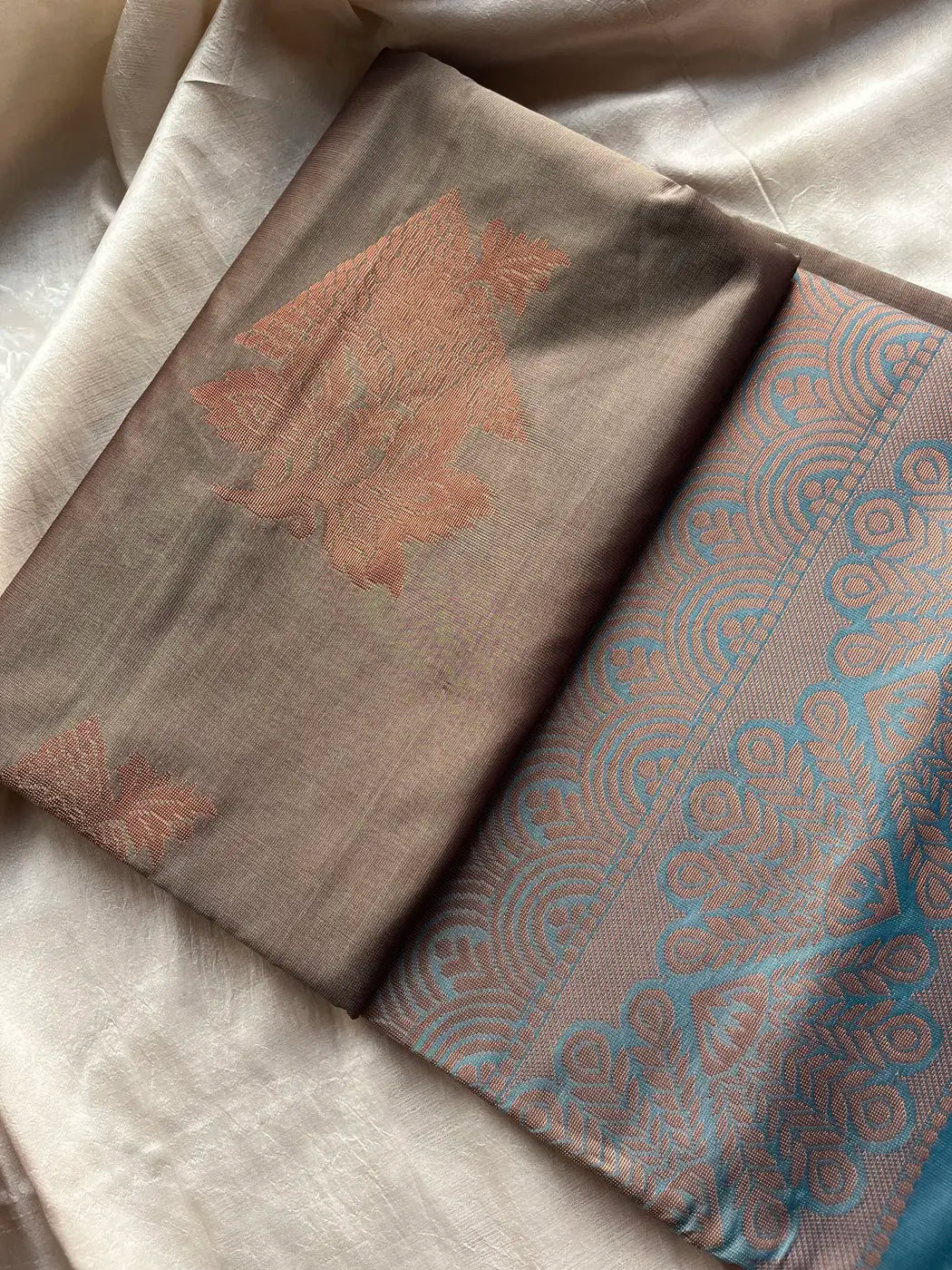 Semi Soft Silk Saree - Grey