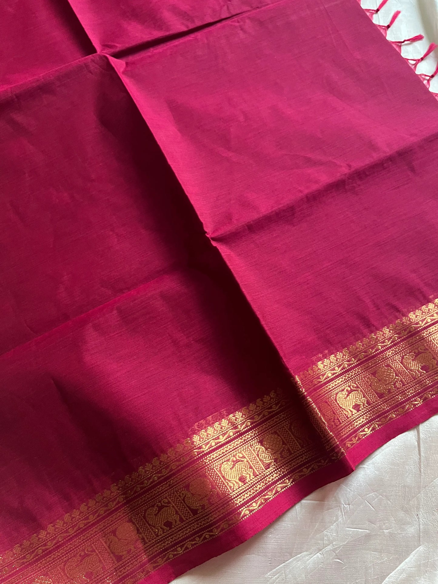Magenta pink Chettinadu cotton saree with zari border and running blouse – Subtle Weaves by House of Thansha