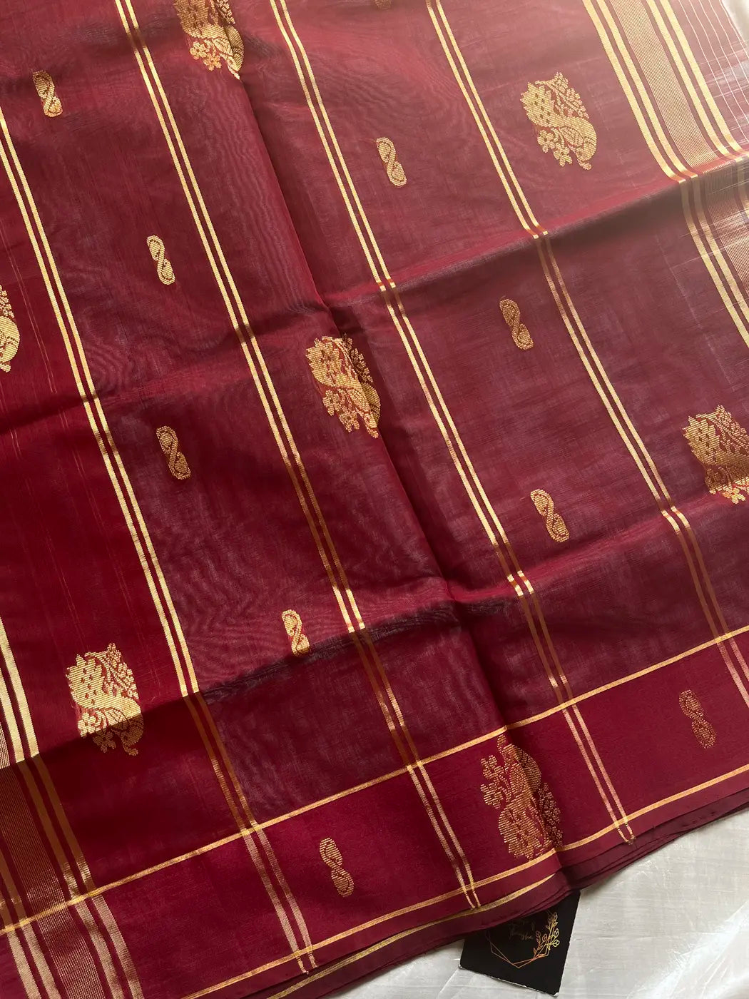 Vegan Silk Saree – Grey & Maroon Handloom Art Silk