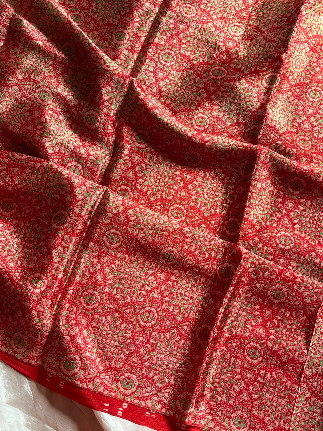Everyday Drapes - Bandhini | Red