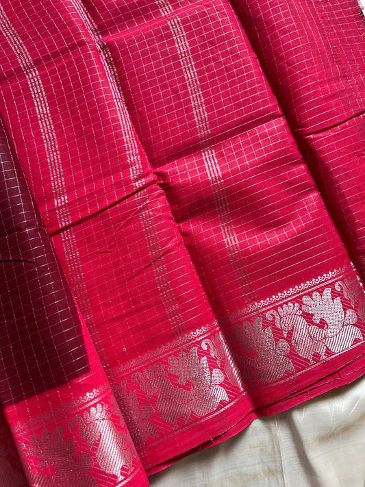 Maroon Sungudi cotton saree with zari checks and contrast border – House of Thansha