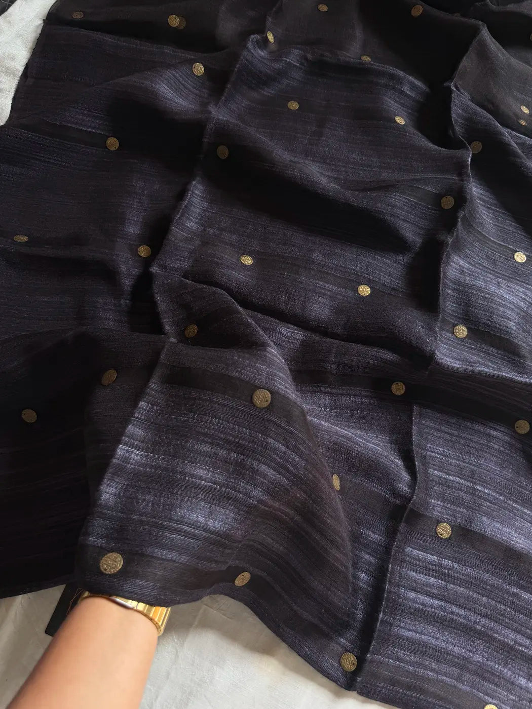Handloom Matka Silk Saree with Muslin Pallu - Black