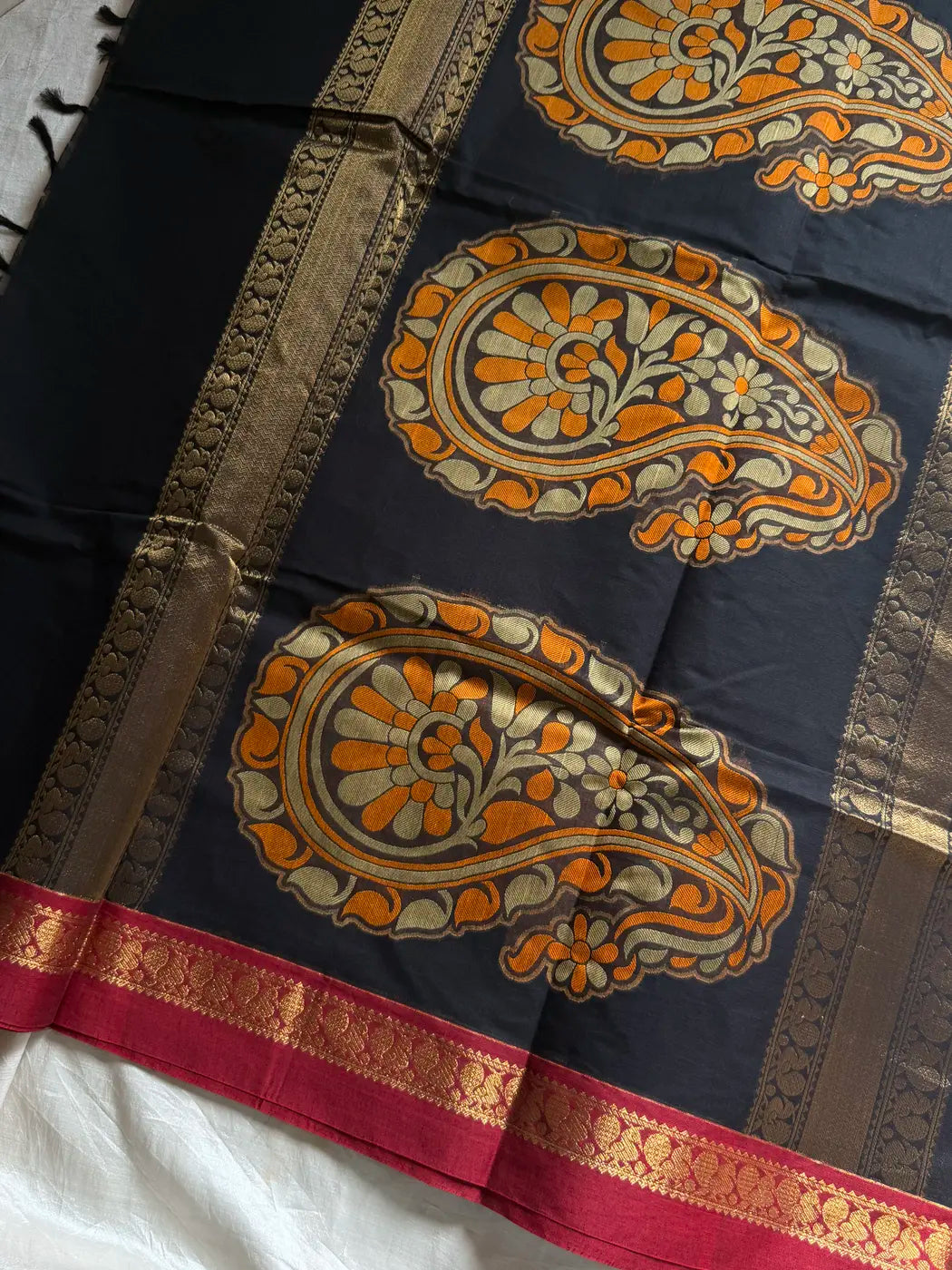 Zari & Thread Edit | Kanchi Cottons – Black