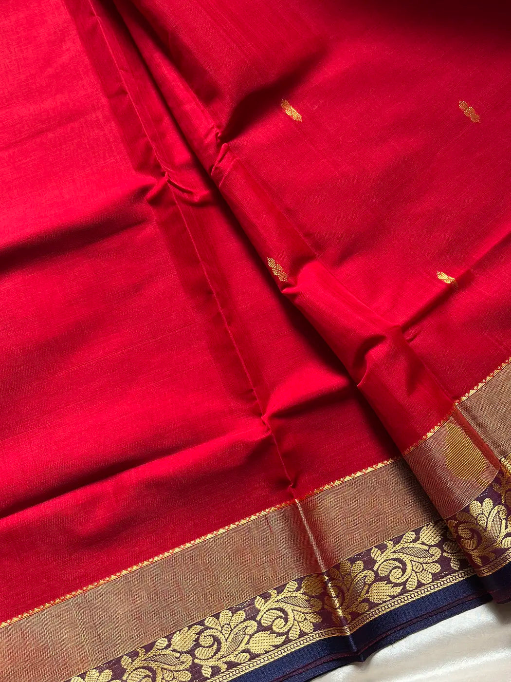 Vegan Silk Saree – Red & Blue | Handloom