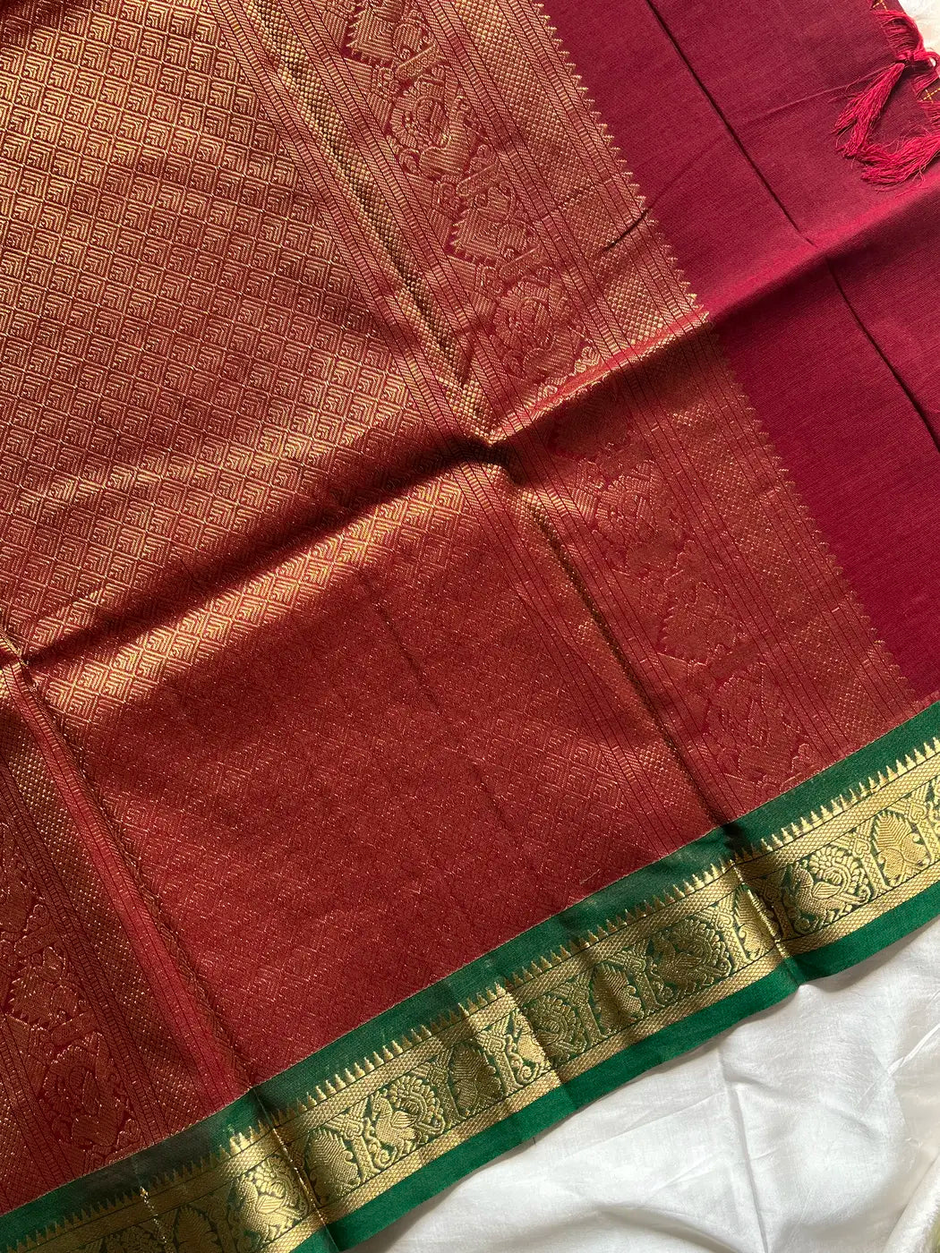 Royal Drapes – Mercerised 120 counts Kanchi Cotton Saree - Maroon