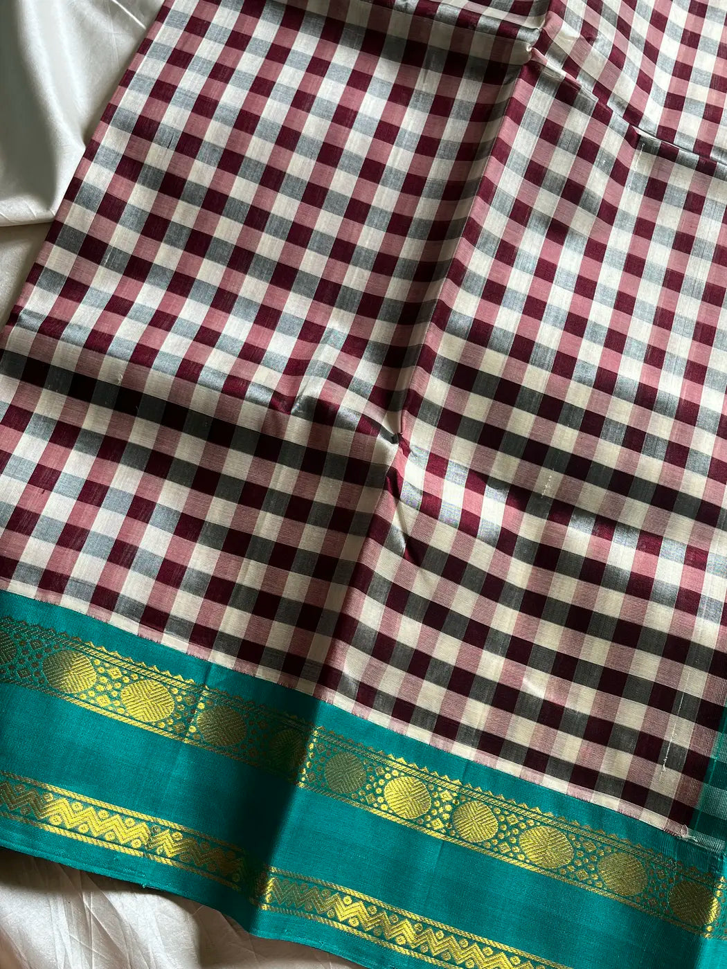 Paalum Pazhamum Kattam – Checks Kanchi Silkcotton