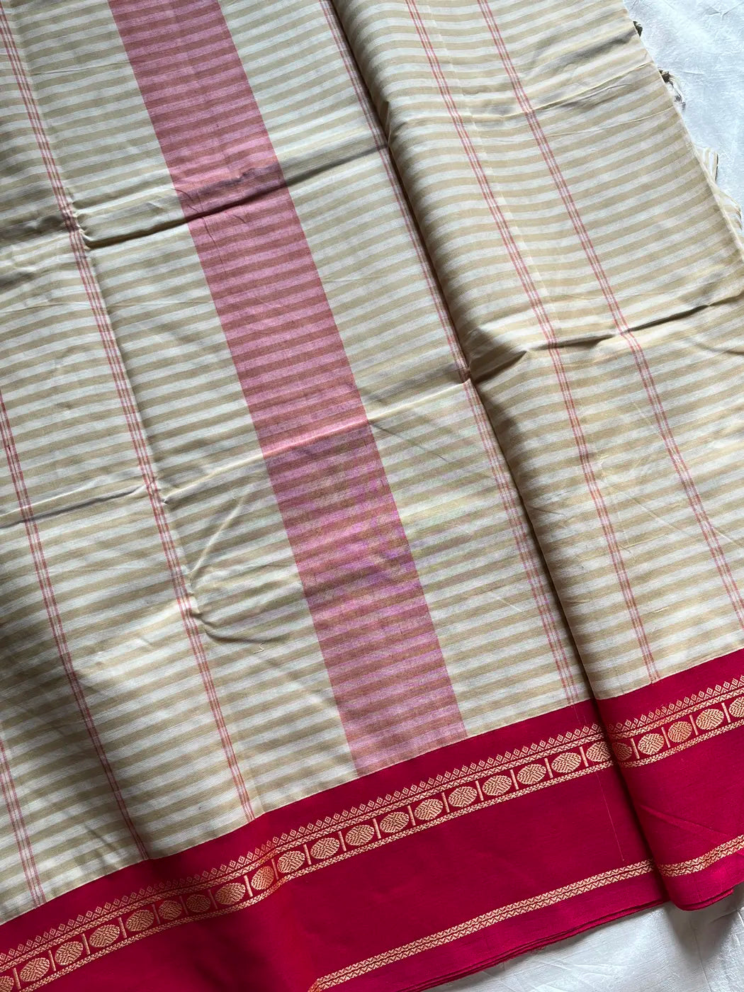 Maragatham – Pastel White Korvai Kattam Chettinadu Cotton Saree