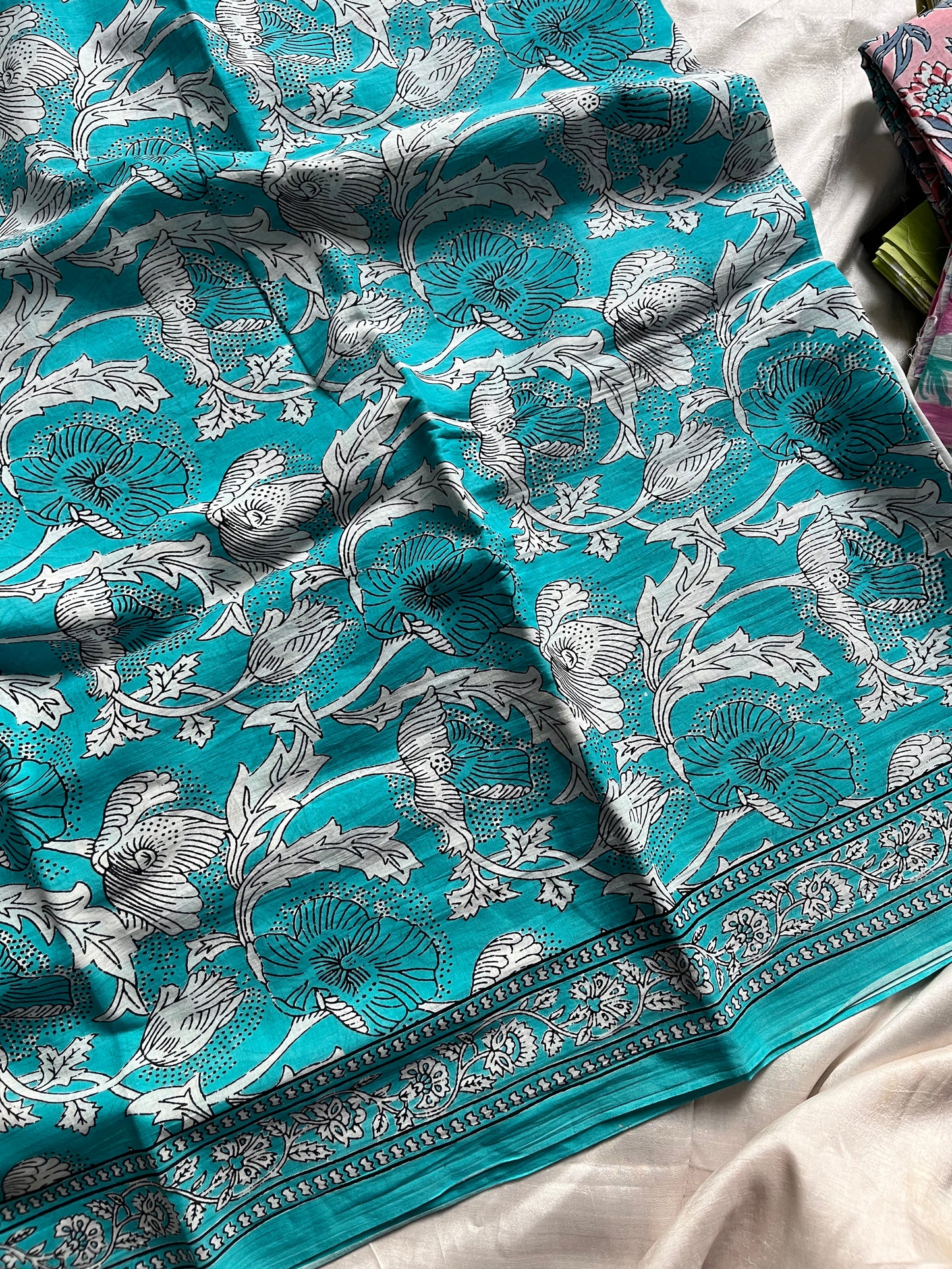 Sky blue handblock printed mulmul cotton saree with white floral motifs and contrast blouse – House of Thansha