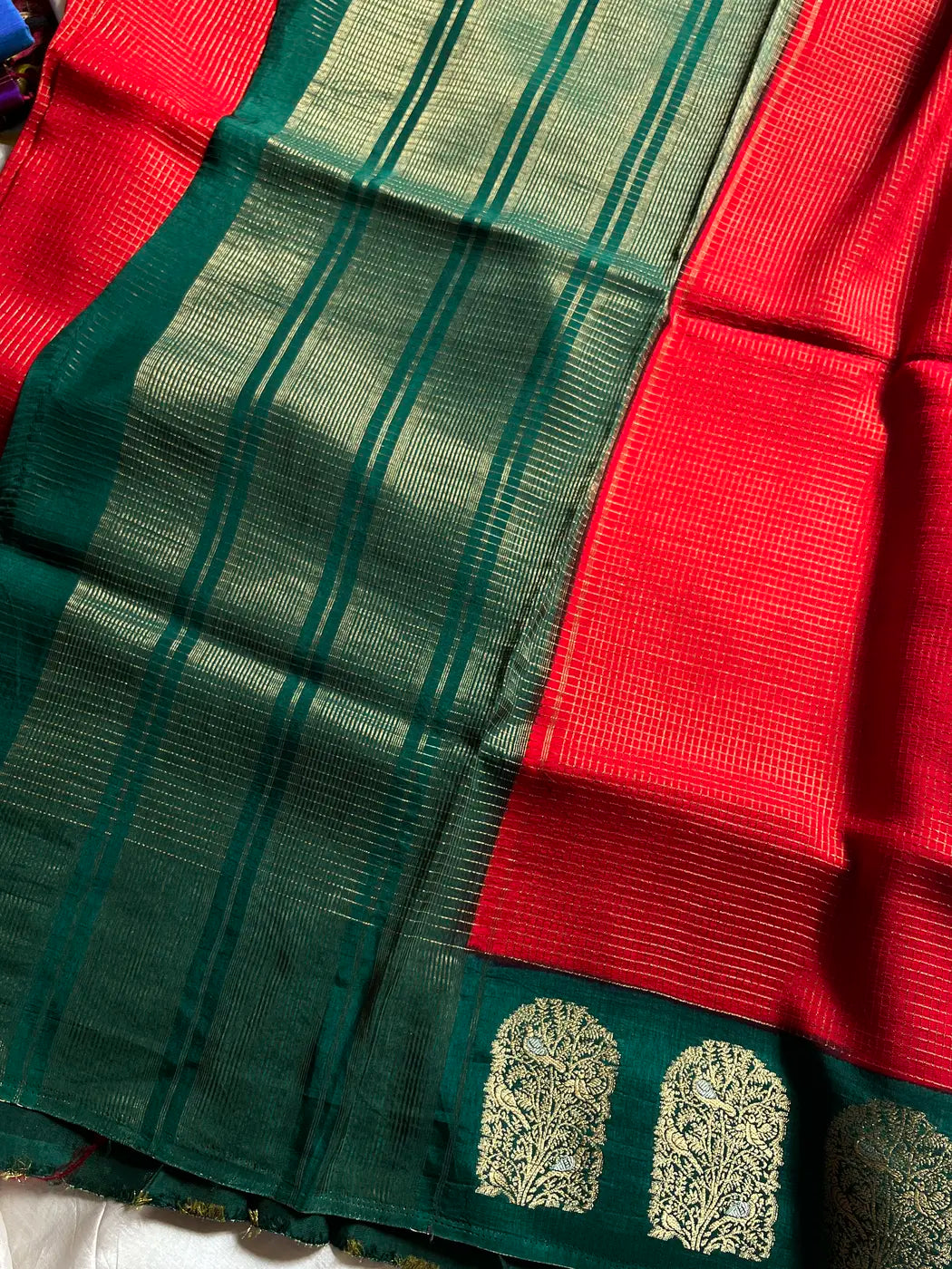 Banarasi Crepe Silk Saree – Red & Green