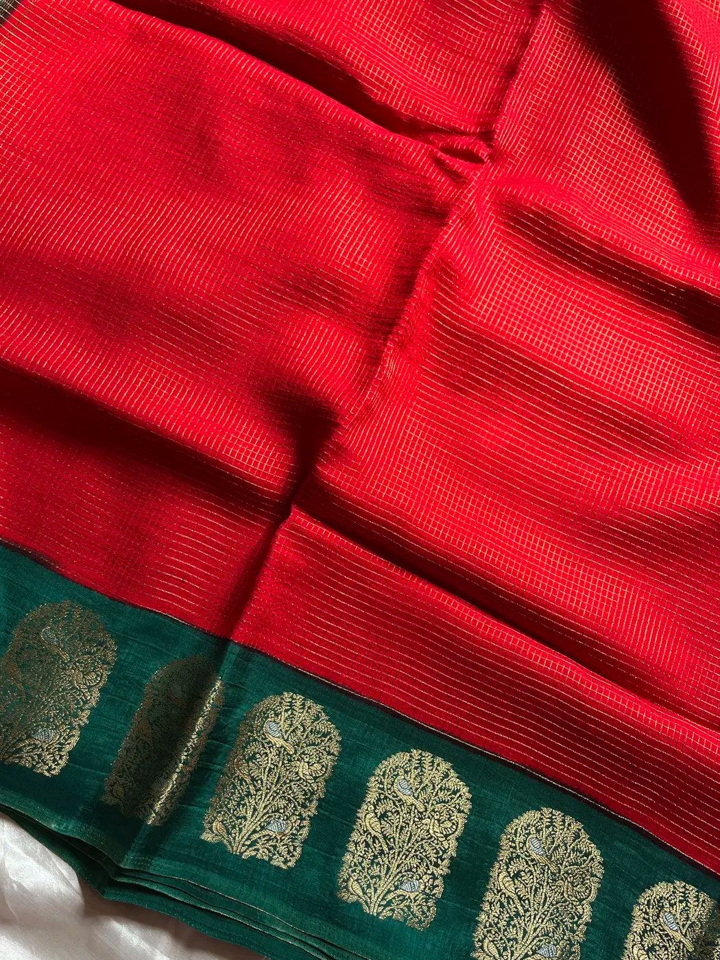 Banarasi Crepe Silk Saree – Red & Green