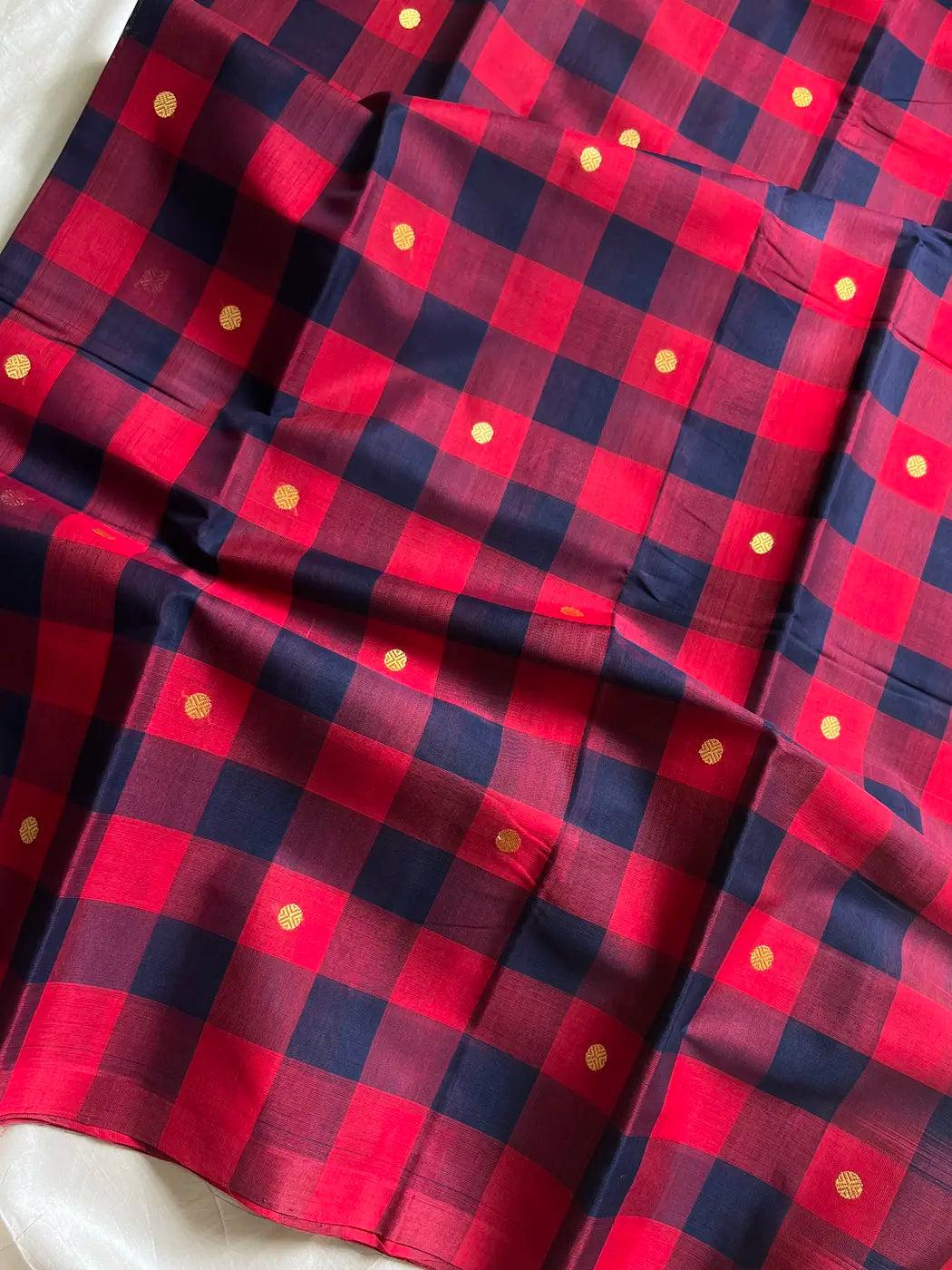 Vegan Silk Saree – Red & Blue Handloom