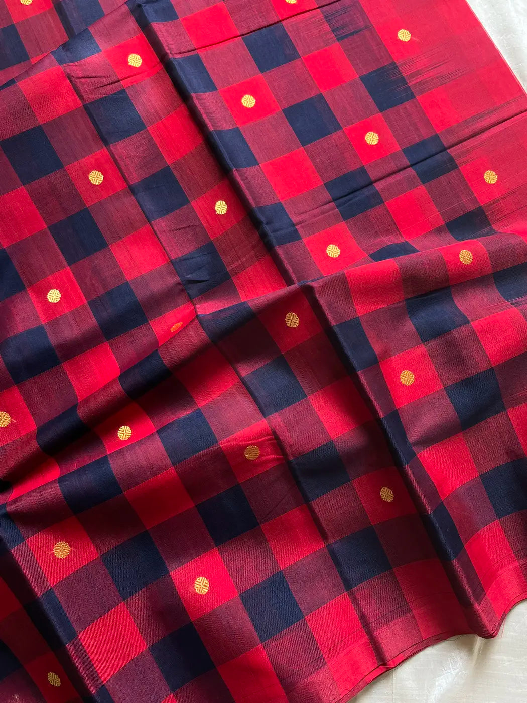Vegan Silk Saree – Red & Blue Handloom