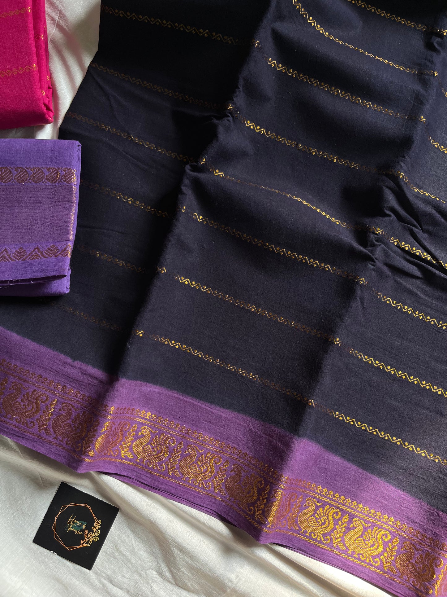 Black Sungudi cotton saree in Velthari pattern with violet border – House of Thansha