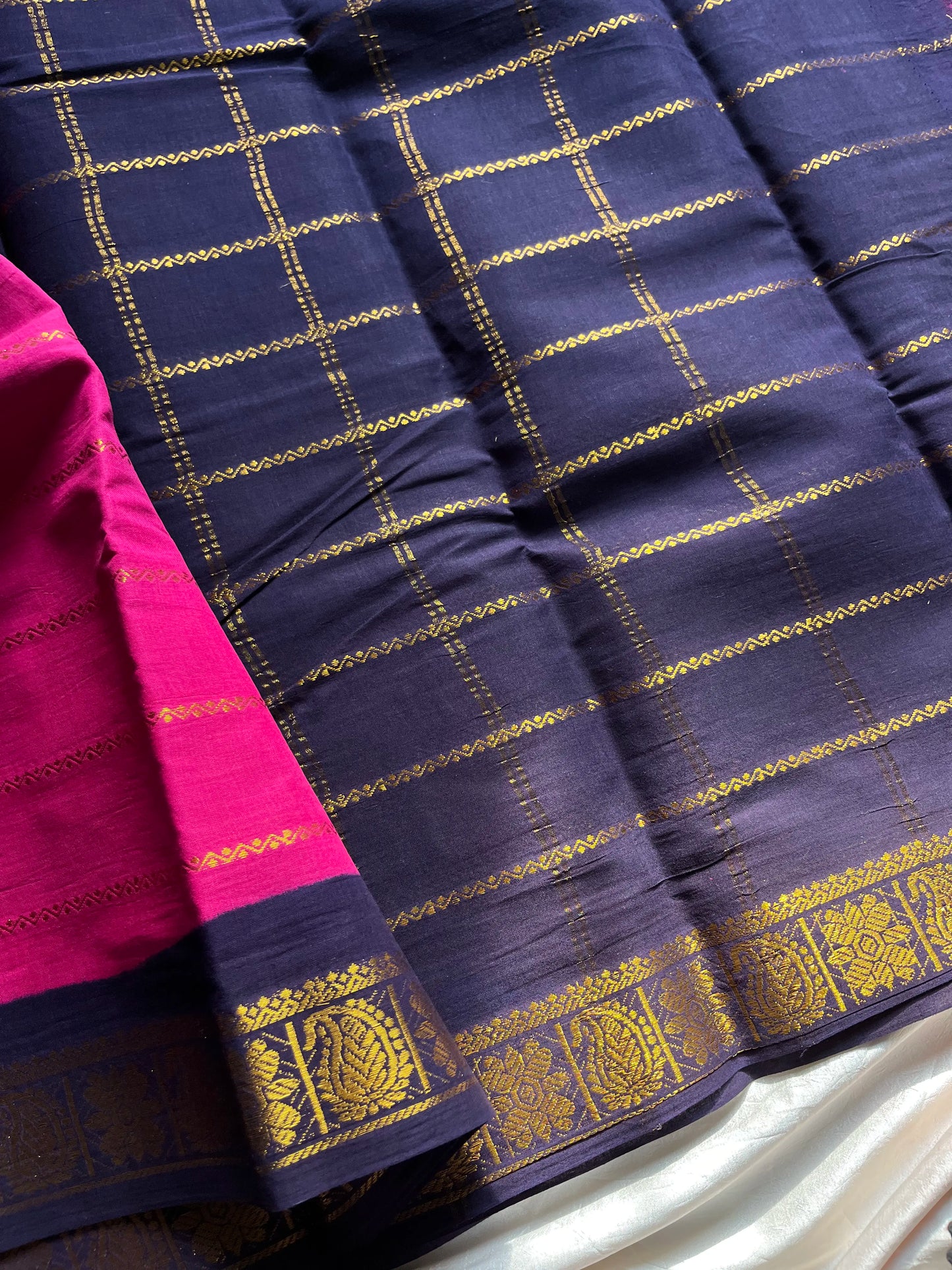 Dark pink Sungudi cotton saree with navy blue border and Velthari pattern – House of Thansha