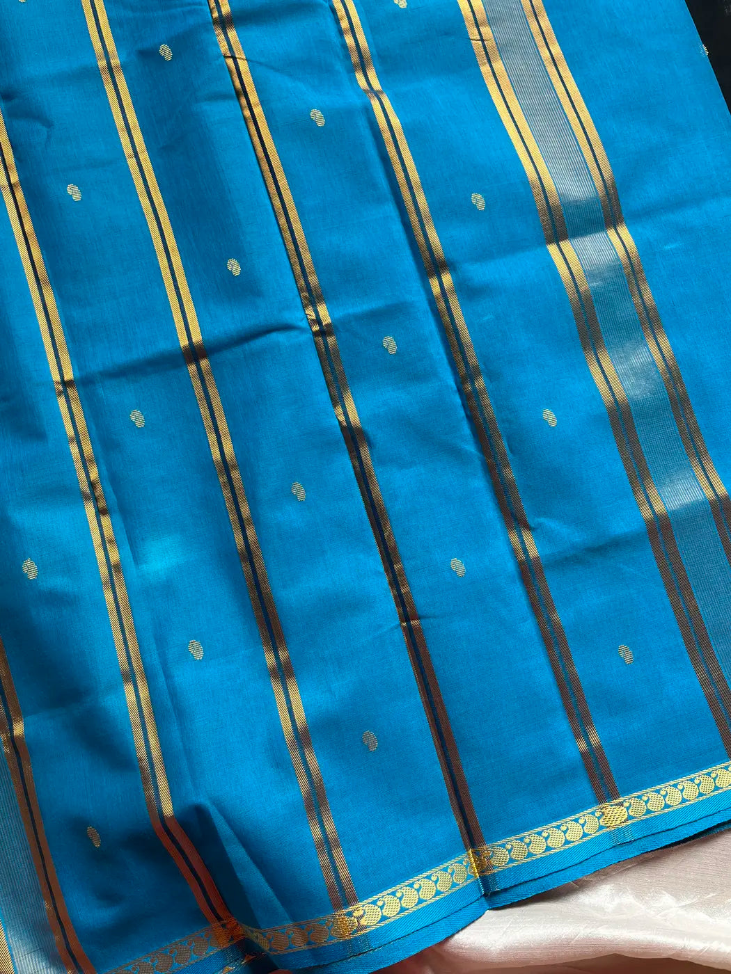 Vegan Silk Saree – Black & blue | Handloom