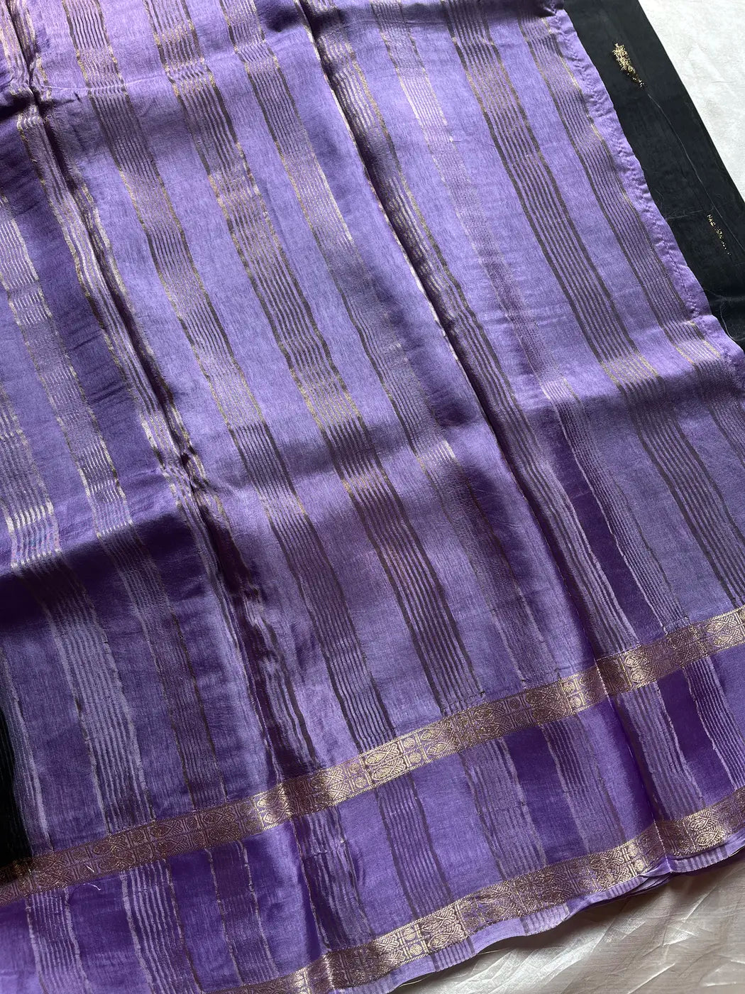 Banarasi Crepe Silk Saree – Black & Lavender