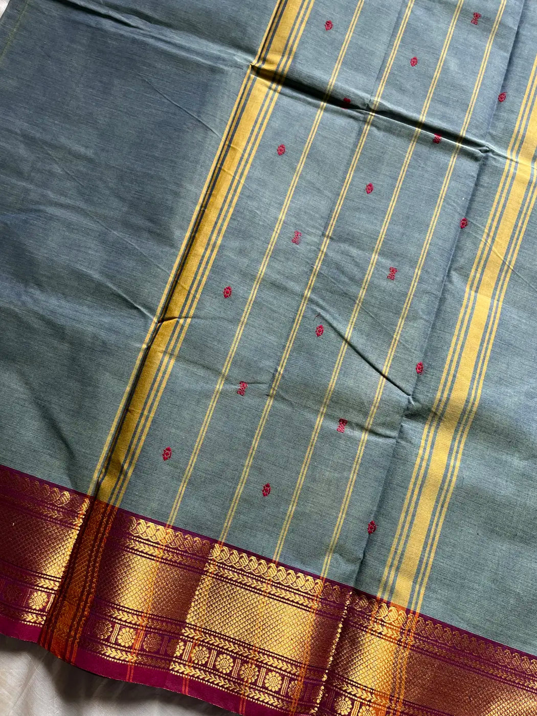 Vintage Looms | Mist Grey Chettinadu Cotton Saree