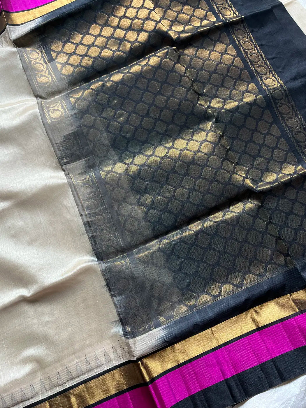 Pattu Nool Edit | Kanchi Silkcotton saree - Beige