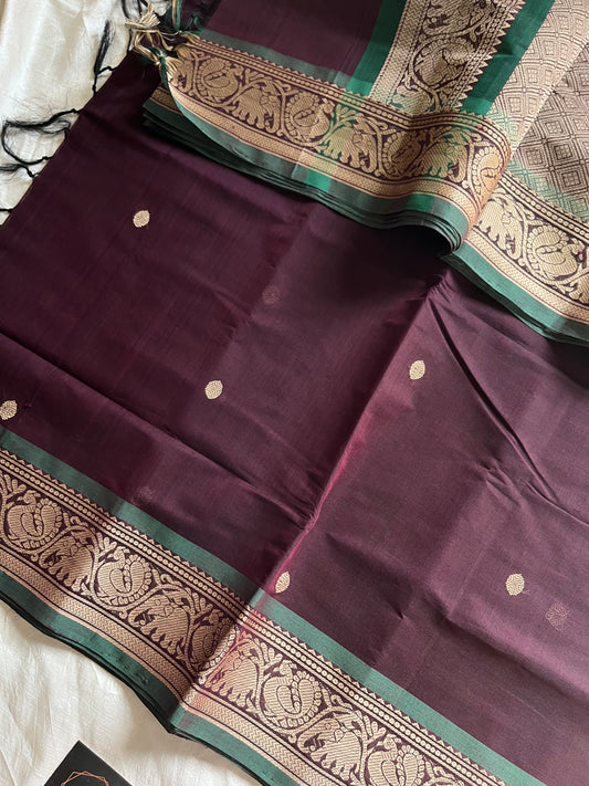 Coffee brown Kanchi cotton saree with dark green border and thread-woven pallu – House of Thansha
