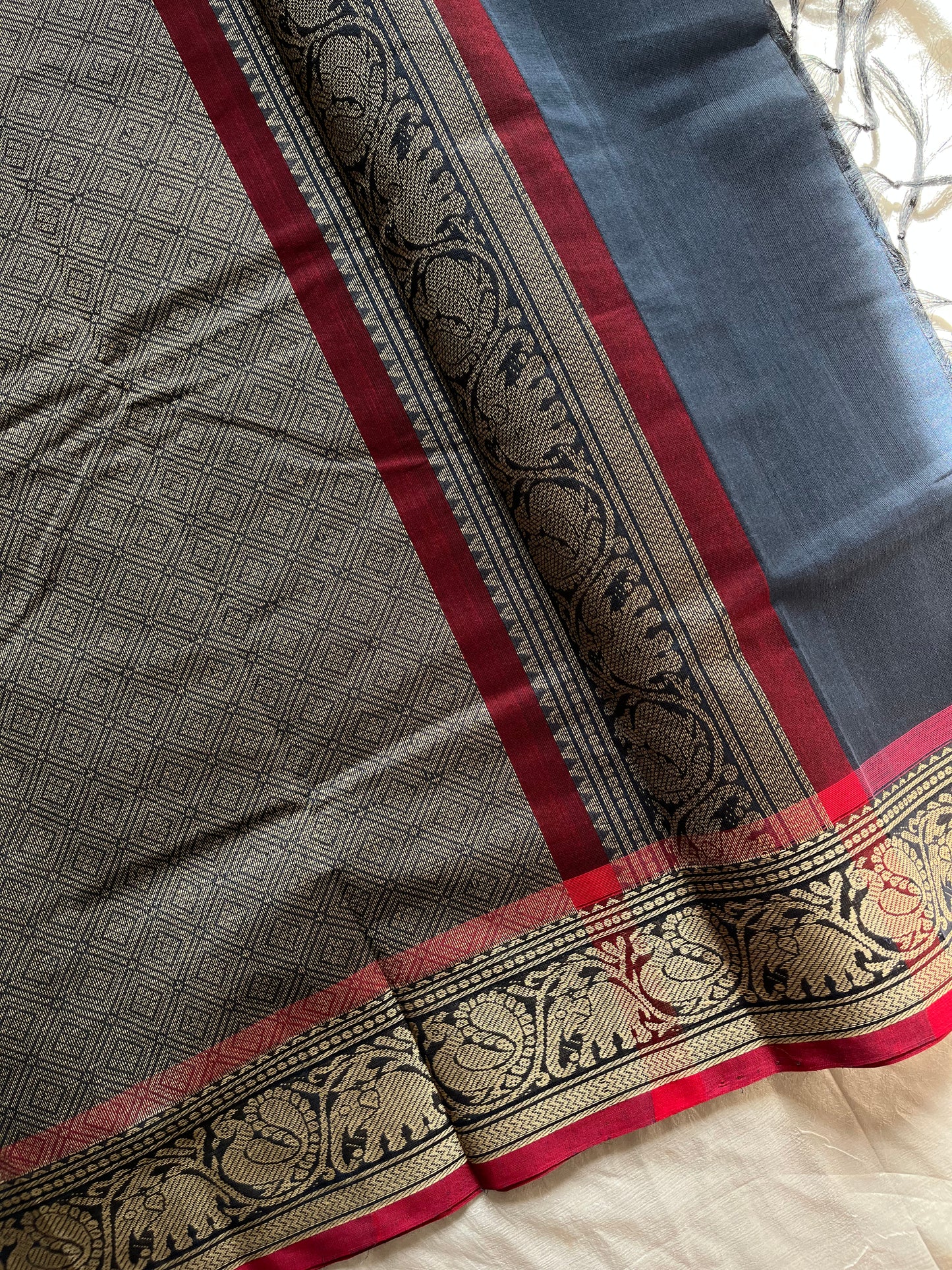 Denim blue Kanchi cotton handloom saree with muted pink border and thread woven pallu – House of Thansha
