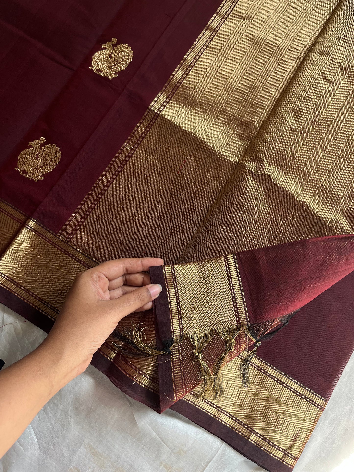 Dark maroon handloom Kanchi cotton saree with zari annam motifs and rich zari pallu – House of Thansha