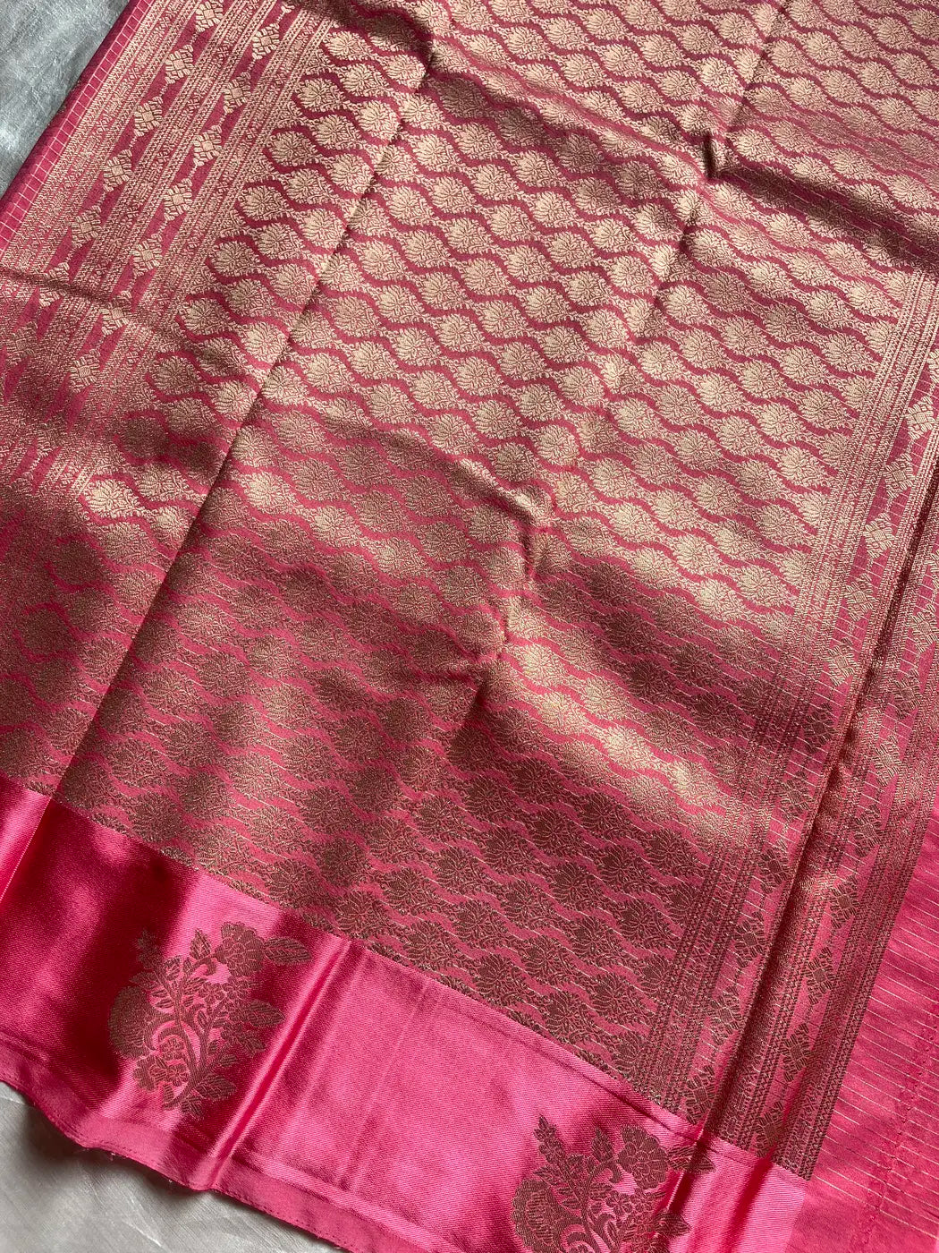 Banarasi Crepe Silk Saree – Coral Pink