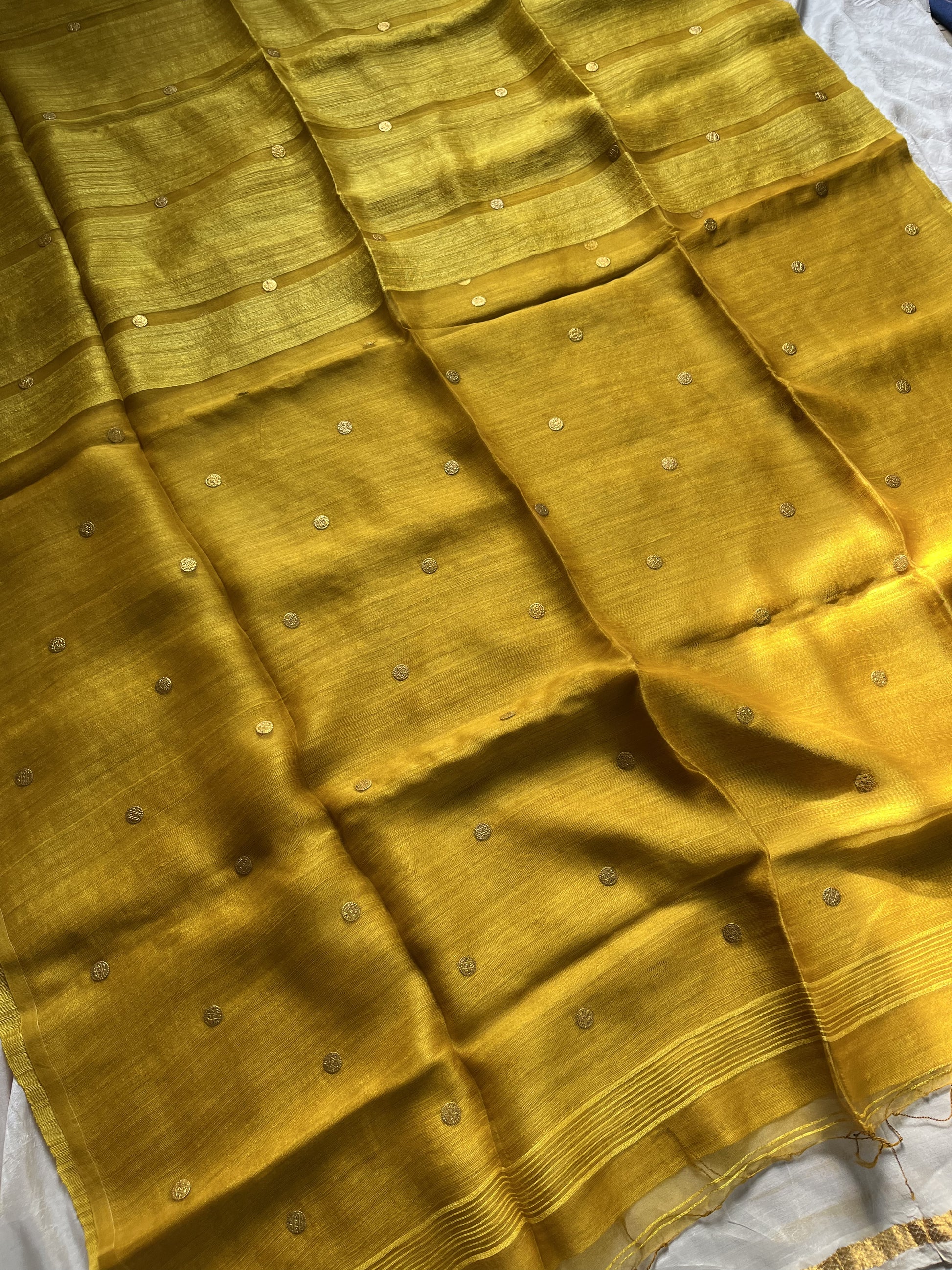 Yellow matka silk saree with gini weave and muslin pallu – House of Thansha